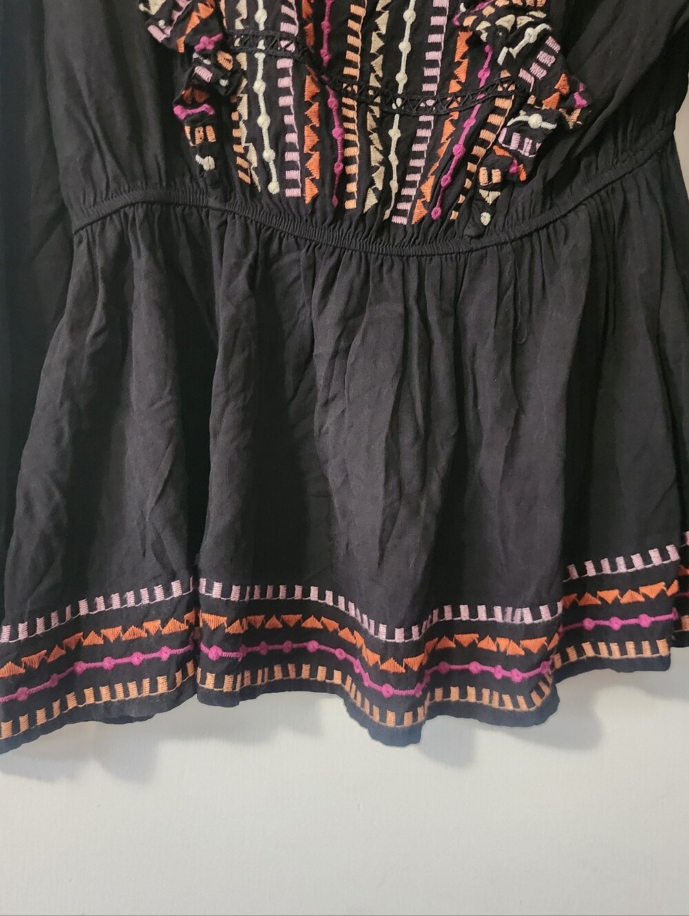 Savanna Jane Womens M Black Long Sleeve Embroidered Boho Peasant Ruffle Blouse - Picture 3 of 5
